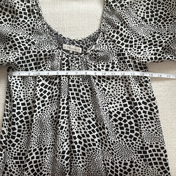 2 Three 4 Silk Cold Shoulder Mini Dress - Picture 9 of 10